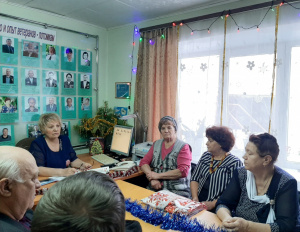 Быть лидером – это значит быть первой. 